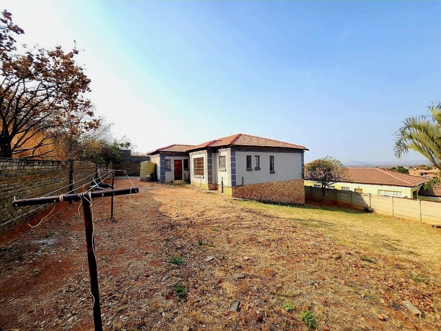 3 Bedroom Property for Sale in Geelhoutpark North West
